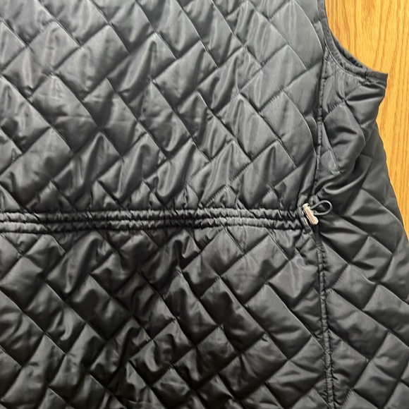 Croft & Barrow zipped vest - Picture 7 of 8